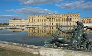 Le-château-de-Versailles